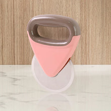 HomeChef Ergonomic Pizza Cutter with Stainless Steel Rotating Blade (1 Pc)