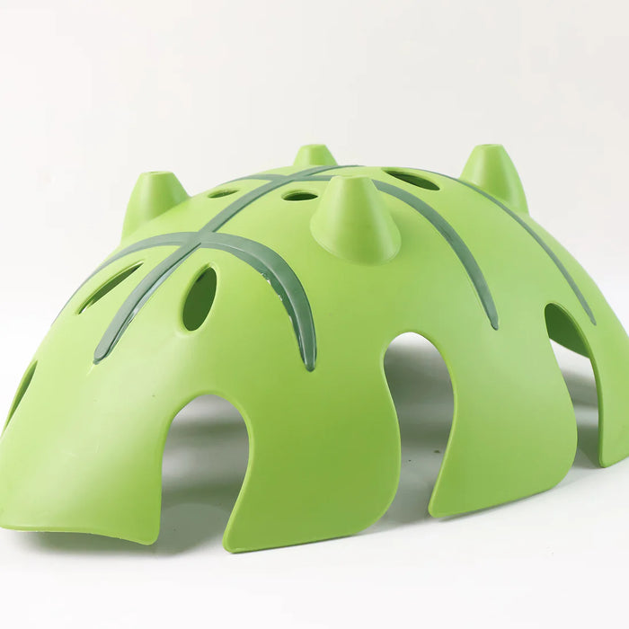 Supermom Leaf-Shaped Plastic Fruit Basket (1 Pc)