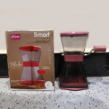 Supermom Manual Cutter with Blades and Locking Lid (1 Pc)