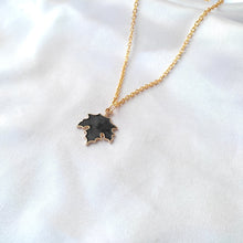 Pretty Maple Leaf Charm Pendant Necklace