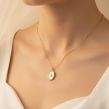 Astral Oval Star Pendant Necklace