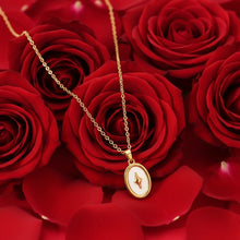 Astral Oval Star Pendant Necklace