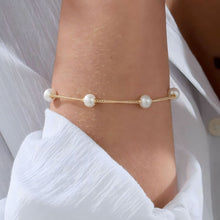 Timeless Elegant Pearl Chain Bracelet