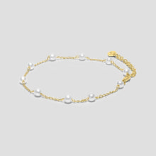 Timeless Elegant Pearl Chain Bracelet