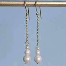 Graduated Sizing Pearl Drop Earrings